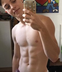 Hot Dudes 1 5a4f4095ad2ab.jpg