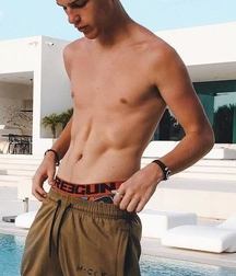 Hot Dudes 3 5a4f410d8a04c.jpg
