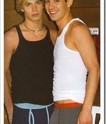 Buddies 5a5cd2a87c25c.jpg