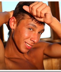 Shirtless Boys 1 5a5cda26379bc.jpg