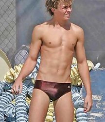 Shirtless Boys 3 5a5cf0984d978.jpg
