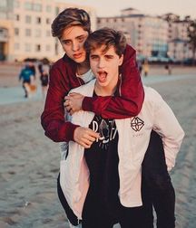 Cute Boys 1 5a759492a49a3.jpg