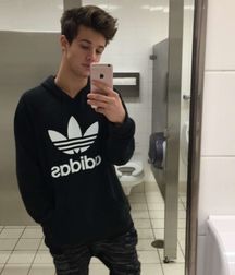 Cute Boys 1 5a7594a7caeb2.jpg