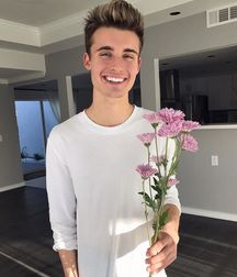 Cute Boys 1 5a7594bef2b7b.jpg
