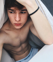 Teenage Dream Twink Porn 5ee30d6c517fd.png