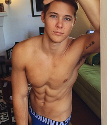 Gay Tube Stunningly beautiful boys