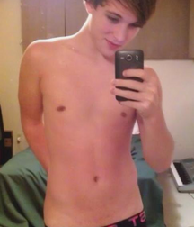 Sexy Selfie Gay Tube 5ef2fe0bbb993.png