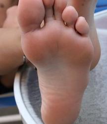 Boy's Feet & Toes 5a506b7ce812f.jpg