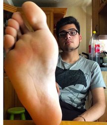Boys Feet & Toes ll 5a507644f352d.jpg