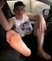 Sexy Boy Feet 5eb8381aacf65.jpg