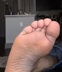 Sexy Boy Feet 5eb8383641190.png