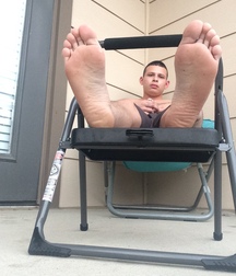 Sexy Boy Feet 5eb838b7191a0.jpg