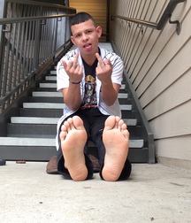 Sexy Boy Feet 5eb838dd87889.jpg