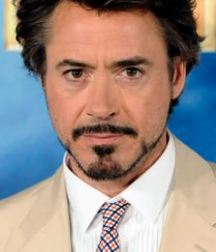 Robert Downey Jr and a Selfie or Two 590c01028d39b.jpg