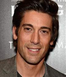 David Muir of ABC News  59849f905587f.jpg