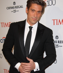 David Muir of ABC News  59849f939da41.jpg