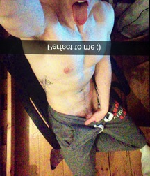 Uncut Straight 24 year old boy William Bromley from UK 59d67b50dcb2f.jpeg