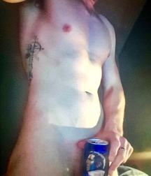 Uncut Straight 24 year old boy William Bromley from UK 59d67db19dafc.jpeg