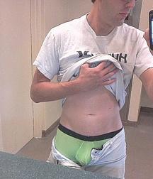 simply hot  59d4d490c510c.jpg