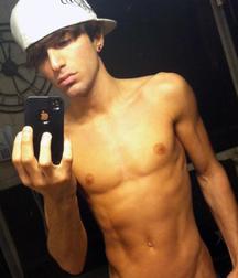sunday twinks 5a771603891e7.jpg