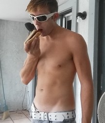 cute boyz 5a9ff8b0ea980.jpg