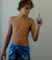 sexy boyz 5b192593c69d3.jpg