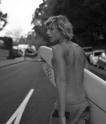 hello boys 5c3c8f162b98a.jpg