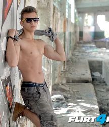 SET Arturo Huntt 5a69c6abad2cc.jpg