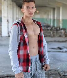 SET Arturo Huntt 5a69c6de573cc.jpg