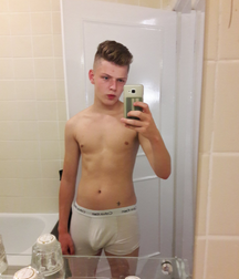 SET Samshortmodel Mattlloydxxx 5b798c2cb8e6a.png