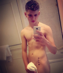 SET Samshortmodel Mattlloydxxx 5b798c7398c4d.png