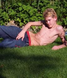 KYLE'S CUTIES 14 57a20a110930d.jpg