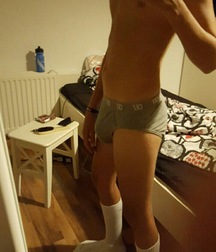 Boys in underwear  5a5f43819229b.jpeg