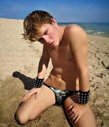 Web finds Cute young twink boys gay porn 400 60c96dd8daf2b.jpeg