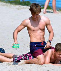 17th Album  573779440c190.jpg