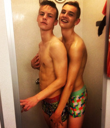 17th Album  573779631330c.jpg