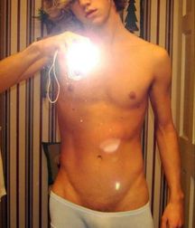 Teen boner bulge and hard dick 586900e661339.jpg