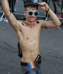 Shirtless Boys 57ba54bbddec7.jpg