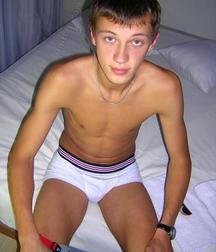 Shirtless Boys 57ba54d353304.jpg