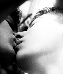 Black and white 5896a05ec01ba.jpg