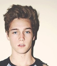 Just some hot guys 598e1dbb10d2f.jpg