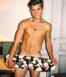 Just some hot guys 598e1dc7923a8.jpg