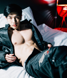 Amazing Thai model - James Dechawat 5985391109530.jpg