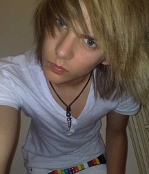 Boys cute non-nude  56b030a8d8e11.jpg