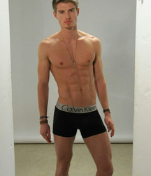More cute boys  56e5a893d9e90.jpg