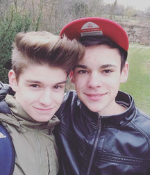 I love boys  56f187a13910c.jpg