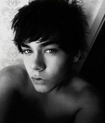 Uploaded by:GayBoytubes 5ae4a9f55b409.jpg