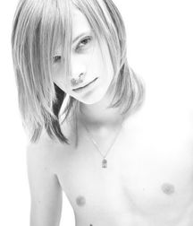 Uploaded by:GayBoytubes 5ae4aa2d8dd4a.jpg