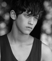 Uploaded by:GayBoytubes 5af22af15e5d5.jpg