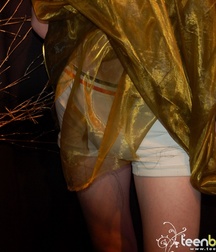 Blond, with wings 5a43c192708a9.jpg